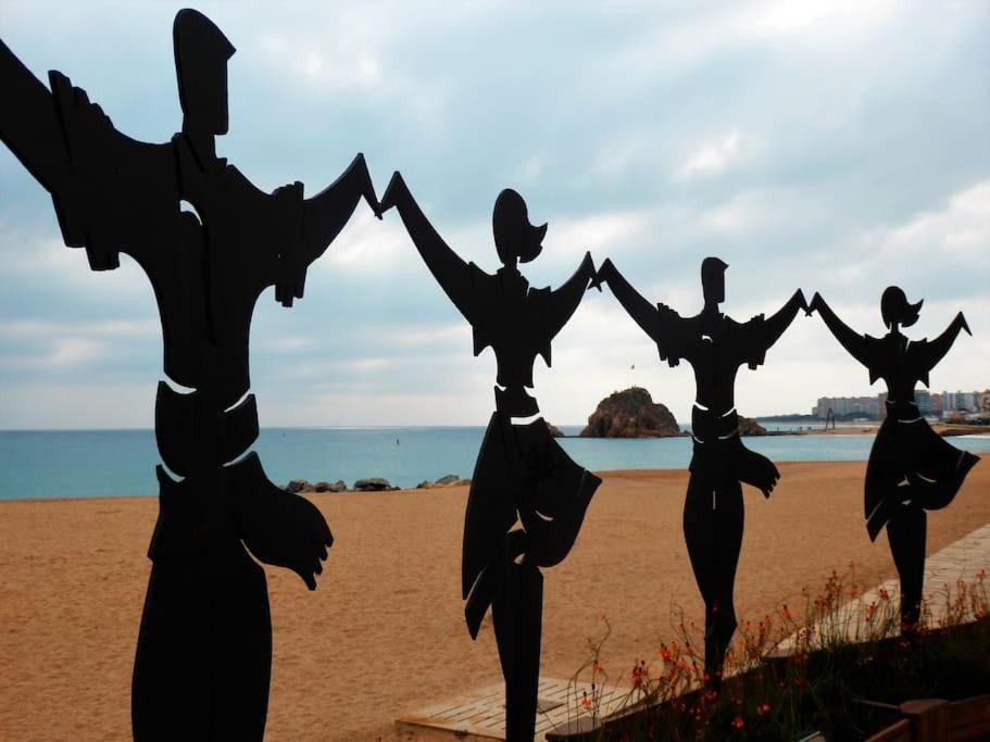 Apartamento Blanes Playa Eksteriør bilde